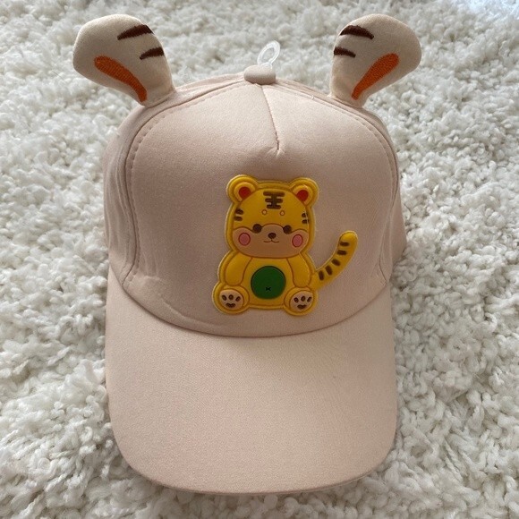 Children's Ball Cap. Cream. One Size. Cute Tiger Design. Adjustable Velcro. Fun. - Picture 1 of 8